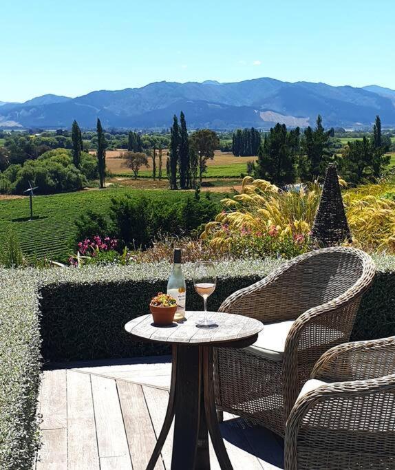 Luxury Cottage With Stunning Vineyard Views Renwick Εξωτερικό φωτογραφία